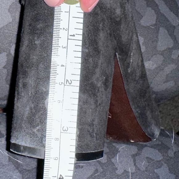 Women’s Cole Haan block heel suede pumps — Size 9.5 - Picture 10 of 10